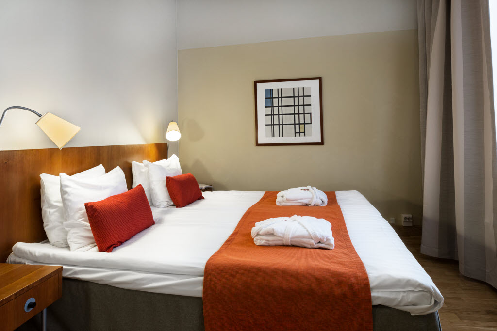 Copyright: Rebecca Watsson
rebeccawatsonphotography@gmail.com
Bed in room Superior